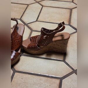 Women’s Brown Cork Wedge Sandals - Stylish Summer Comfort Size 7.5